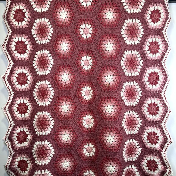 Vintage Handmade Pink & White Hexagon Granny Square Crochet Blanket Valentines - Picture 1 of 8